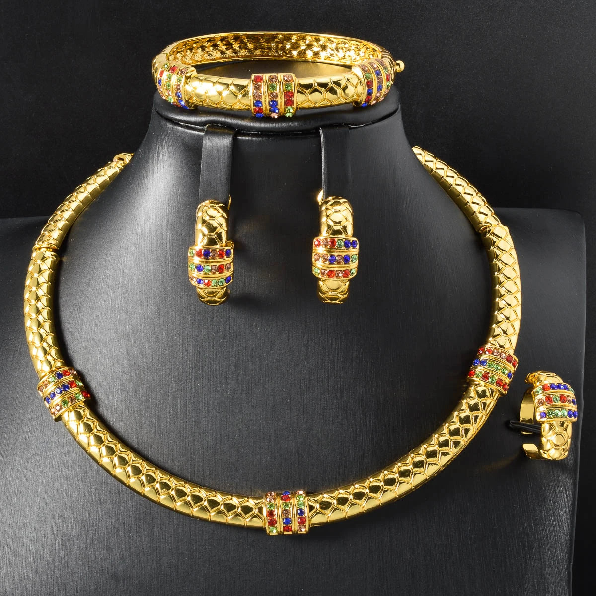 Women's Jewelry 4-Piece Round Necklace Bracelet Earrings Ring Gold Classic Dubai Luxury 18k Gold-Plated