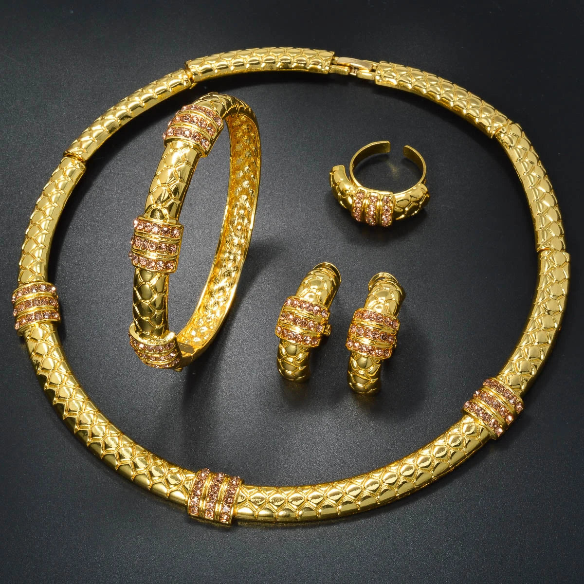 Women's Jewelry 4-Piece Round Necklace Bracelet Earrings Ring Gold Classic Dubai Luxury 18k Gold-Plated